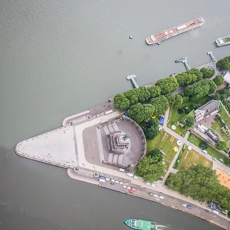Rheingold Inklusive Einer Flasche Sekt *