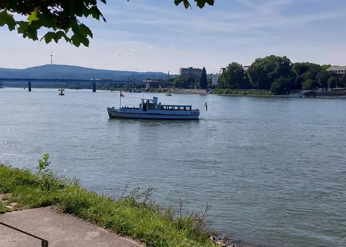 Rheingold Inklusive Einer Flasche Sekt Apartment Koblenz (Rhineland-Palatinate)